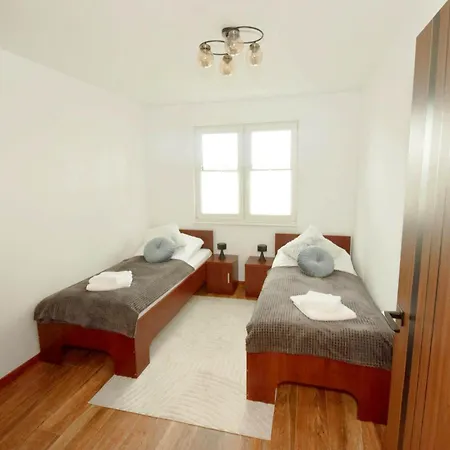 Nad Ujsciem Apartman *